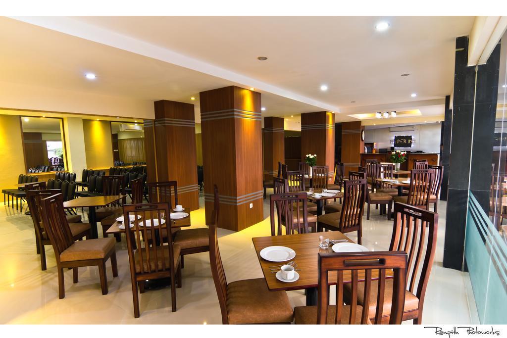 Hyper Inn Bandung Exterior foto